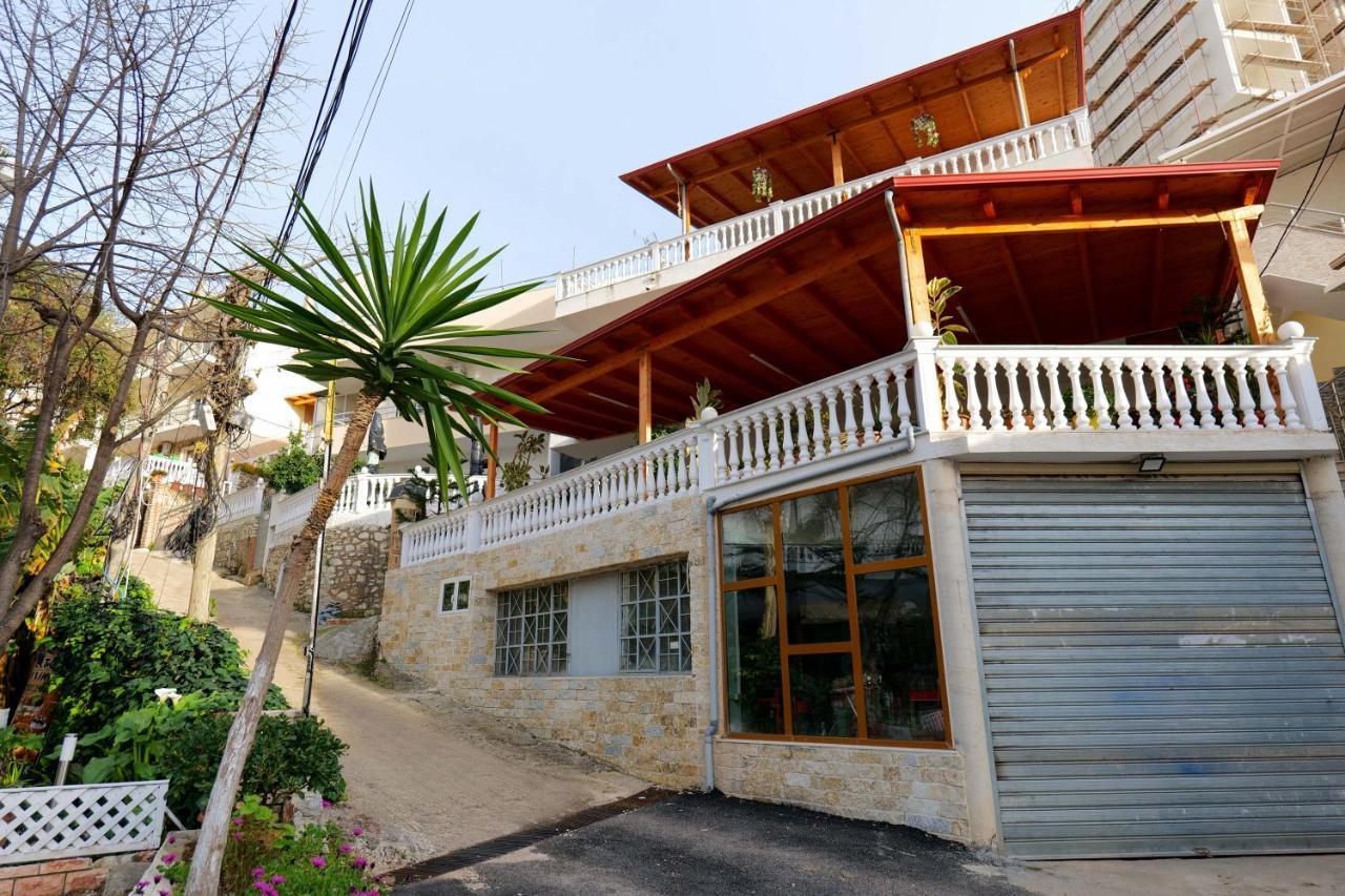 Vila Jon'A Sarandë エクステリア 写真