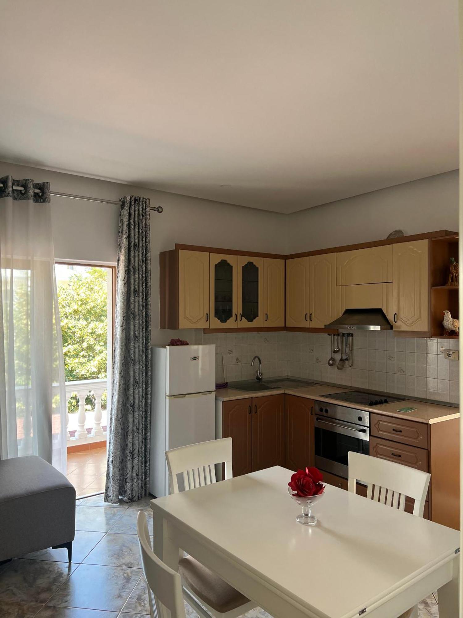 Vila Jon'A Sarandë エクステリア 写真