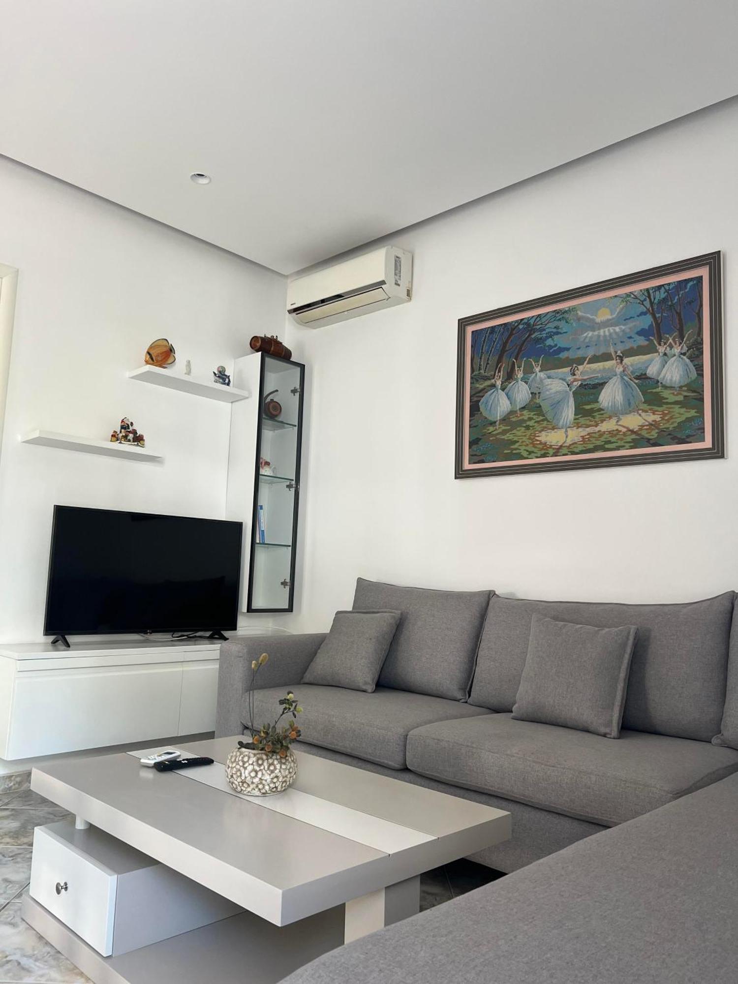 Vila Jon'A Sarandë エクステリア 写真